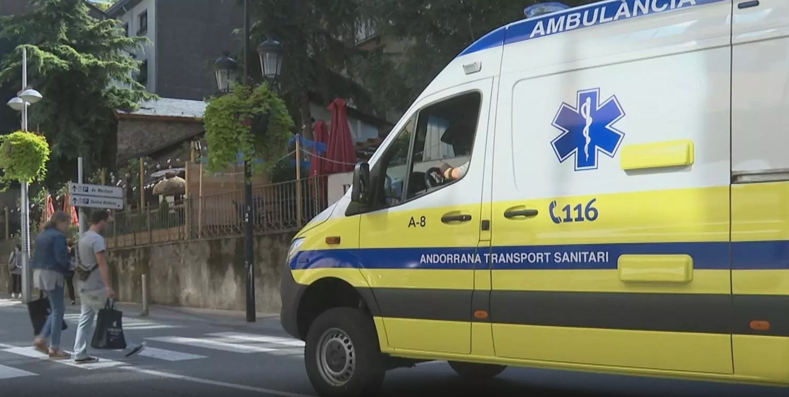 Ambulància que prestava el servei de transport no medicalitzat fins ara. A partir de la setmana vinent serà l&#039;empresa Ambulàncies Valira qui prestarà aquest servei.