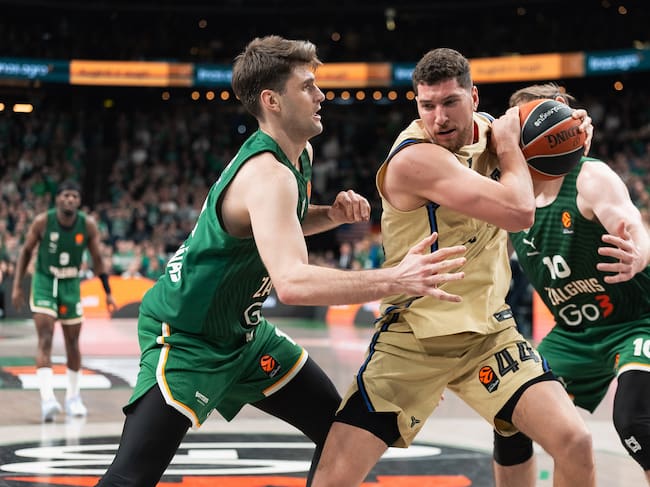 KAUNAS, LITHUANIA - APRIL 02: Joel Parra, #44 of FC Barcelona in action during the EuroLeague Regular Season Round 35 match between Zalgiris Kaunas and FC Barcelona at Zalgirio Arena on April 02, 2026 in Kaunas, Lithuania. (Photo by Eitvydas Kinaitis/Euroleague Basketball via Getty Images)