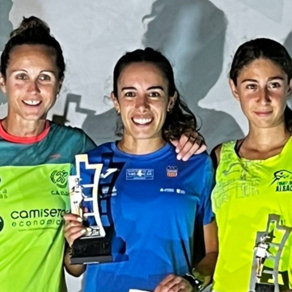 Pilar Rubio, atleta del C. A. Elda, sobresaliente en la Milla Urbana Internacional de Madrigueras