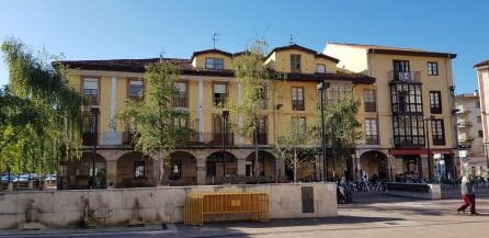 El Ayuntamiento de Torrelavega pretende adquirir la totalidad del edificio de la Peña Bolística.