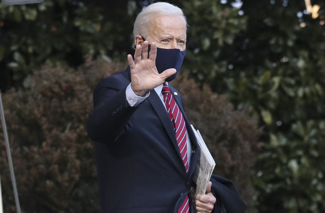 Biden defiende que Trump no reciba información del servicio de inteligencia por su &quot;comportamiento errático&quot;.