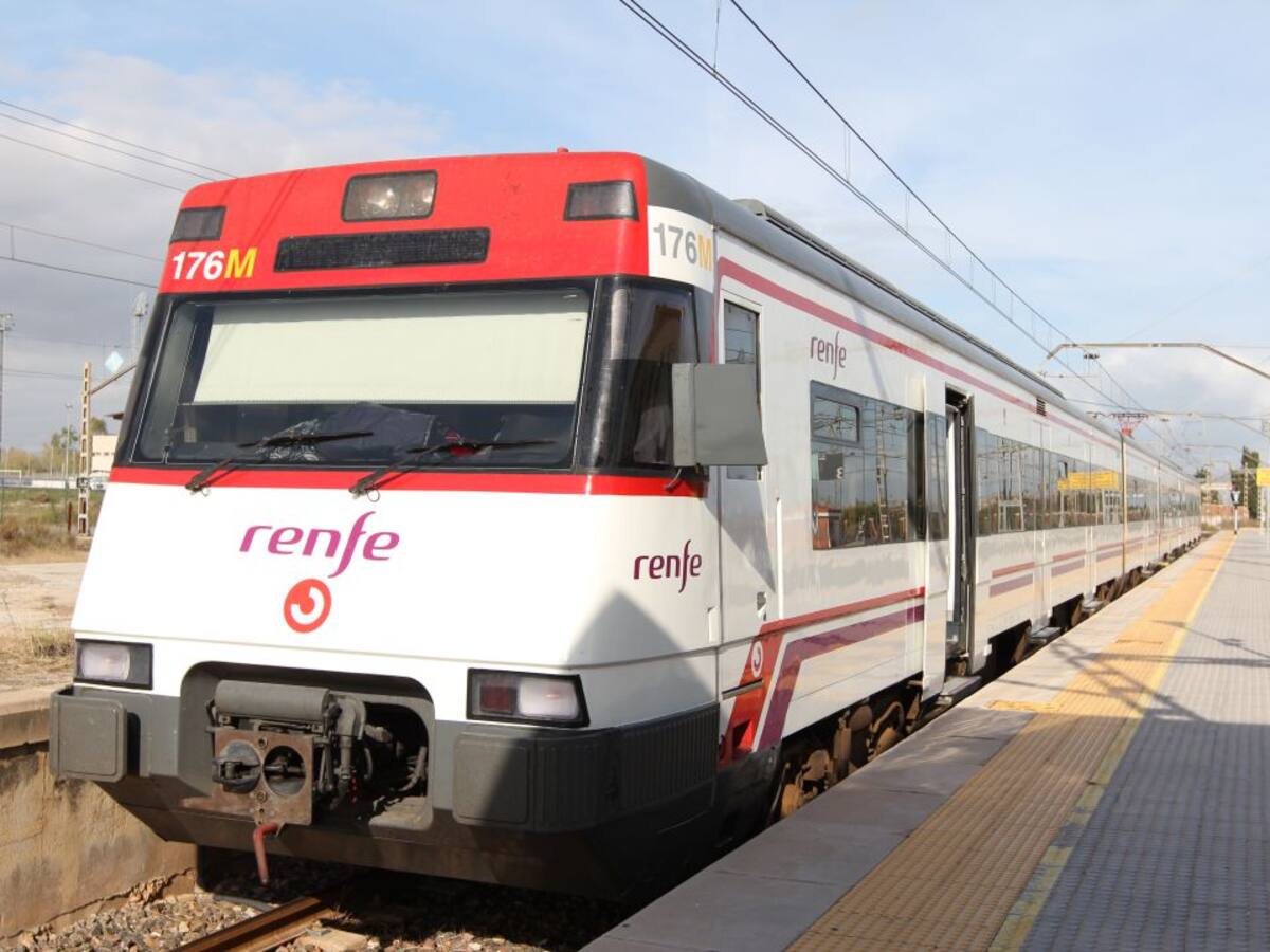 Vuelve a funcionar la línea ferroviaria que une Castellón con Aragón
