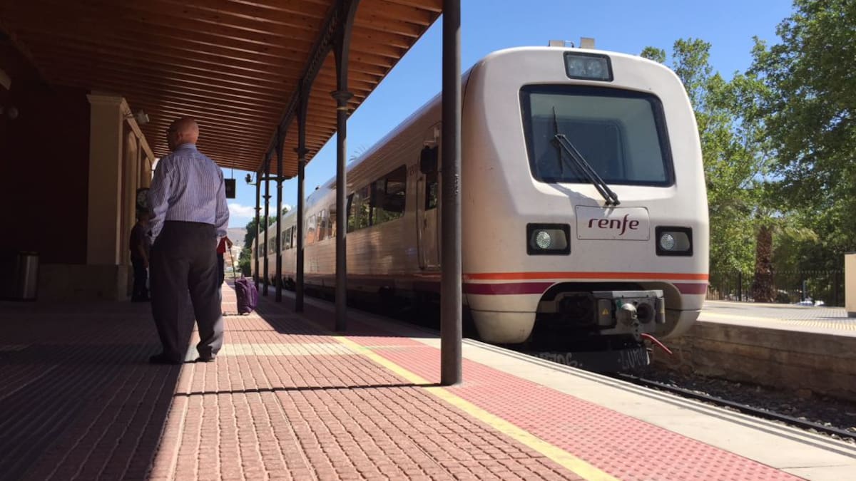 Este lunes comienza la interrupción por obras de la línea Murcia-Lorca-Águilas de Cercanías