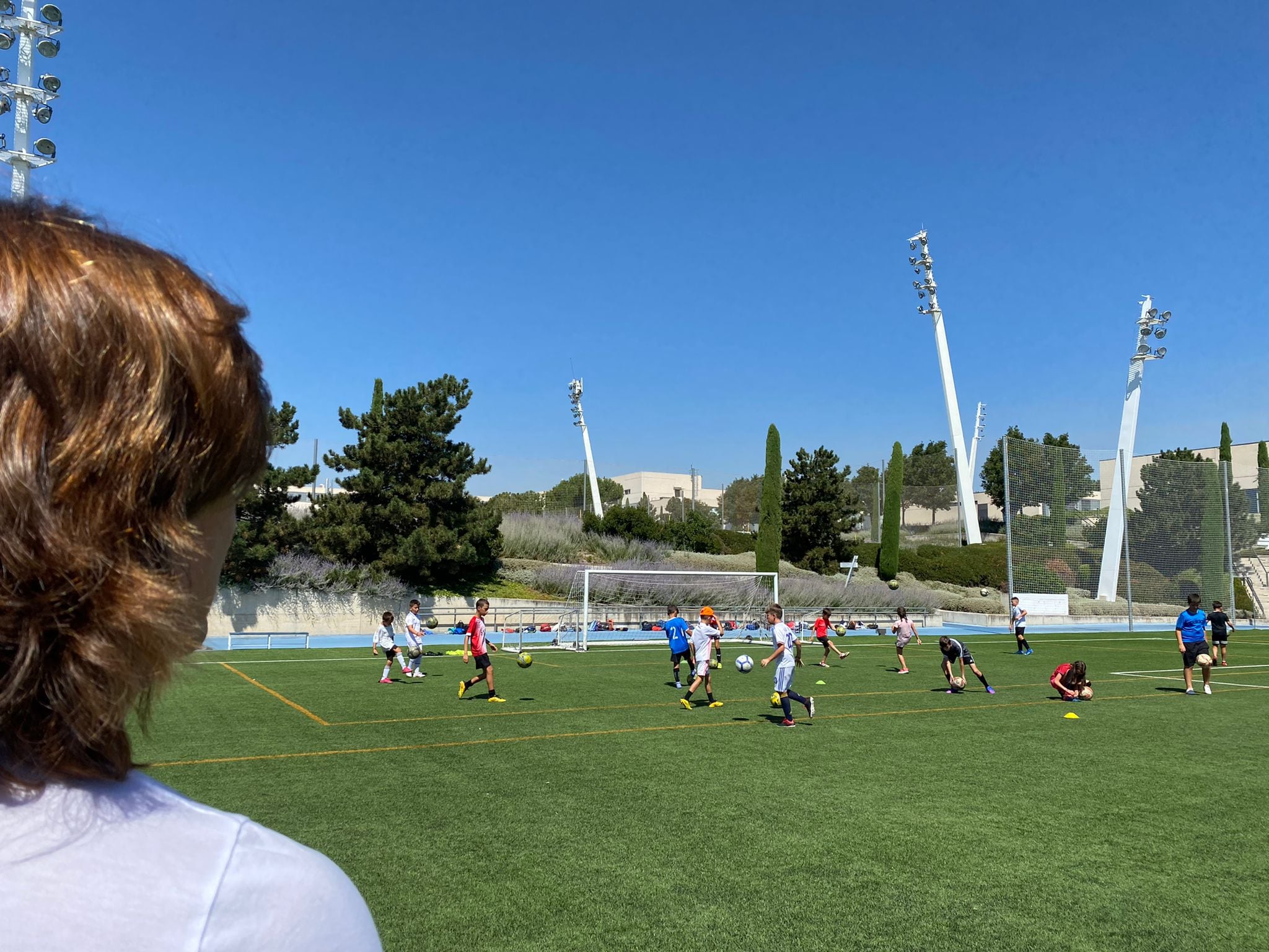 Jóvenes del Campus de Aguilar de Campoo visitan a la Ciudad Deportiva del Real Madrid en Valdebebas (imagen de archivo de otro de los Campus Experience celebrado en Palencia)