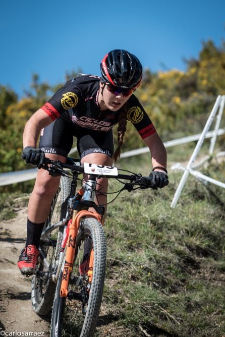 Las cadetes pedalean fuerte