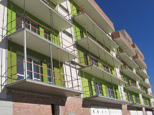 Construcción de un bloque de viviendas en Huesca