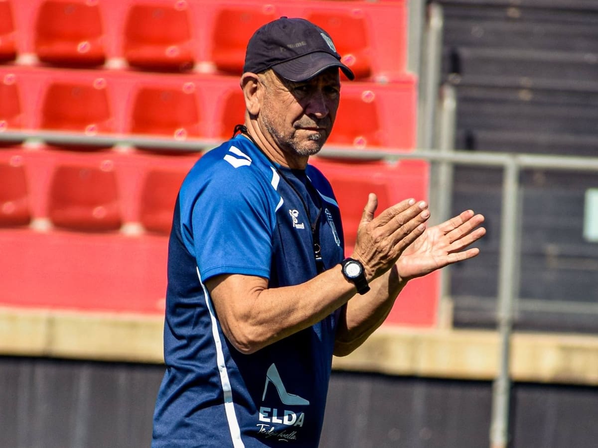 Claudio Barragán: "El Cartagena es un equipo muy sólido y difícil de meterle mano"