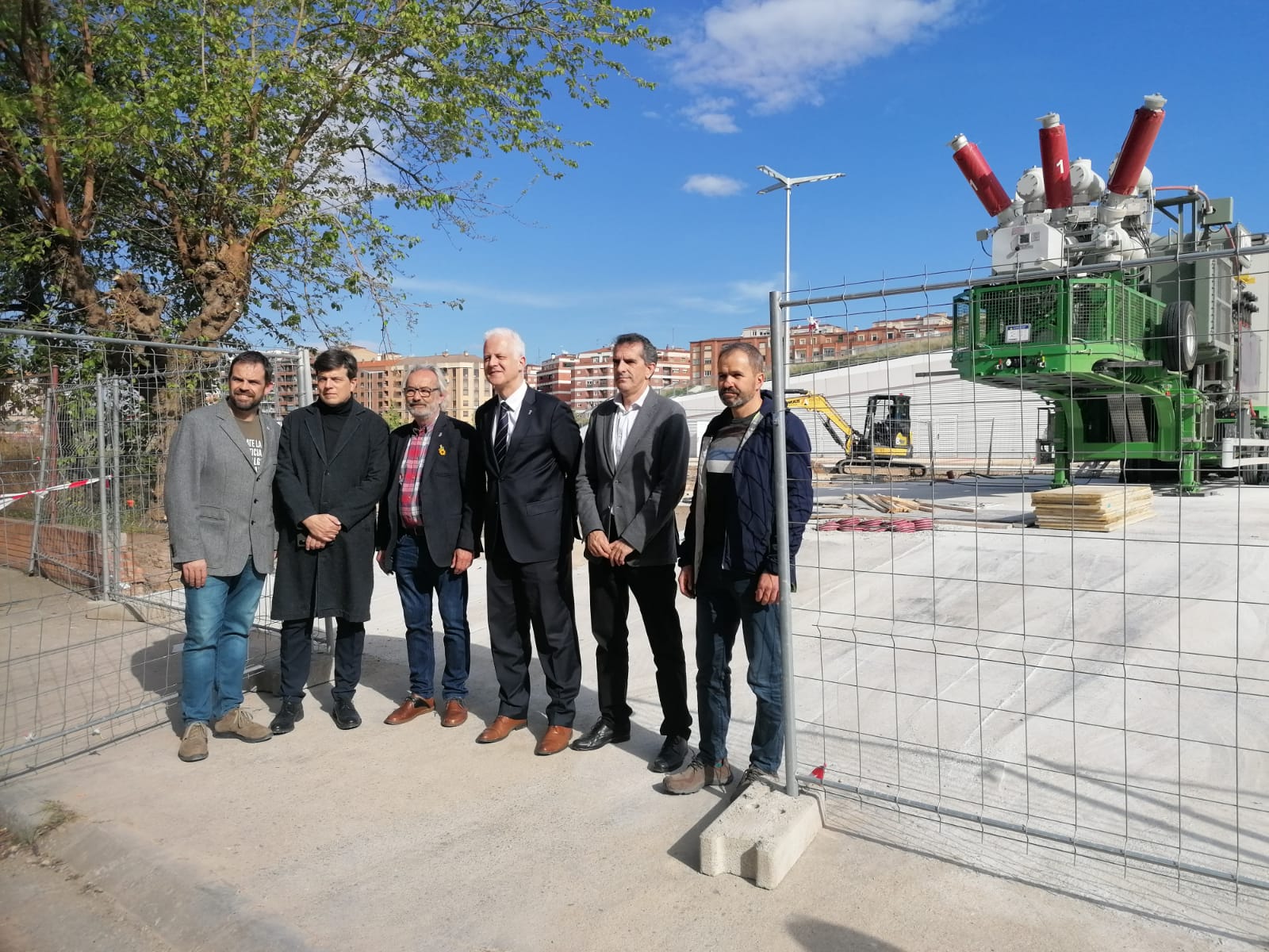 Visita a la subestación móvil de Cascajos que entrará en funcionamiento durante el mes de mayo