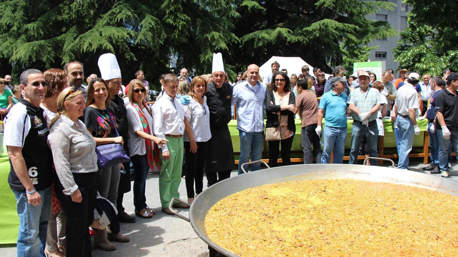 Imatge d'arxiu de l'arrossada popular de la festa de la parròquia d'Escaldes.