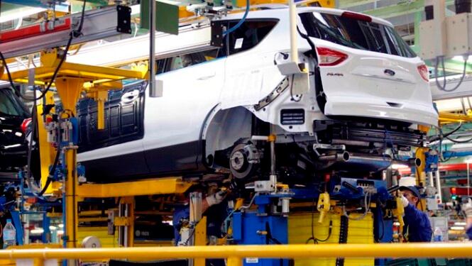 Línea de montaje del Ford Kuga en Almussafes