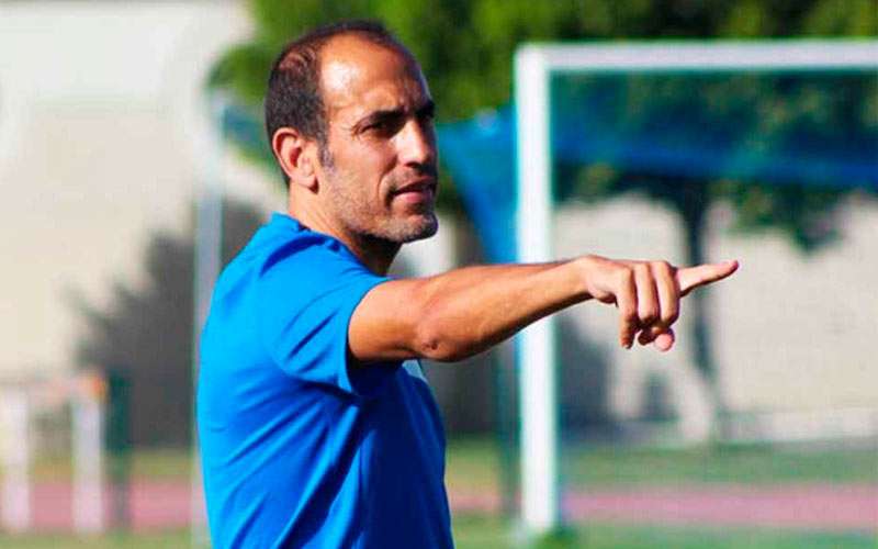 Romerito, entrenador del Linares Deportivo.