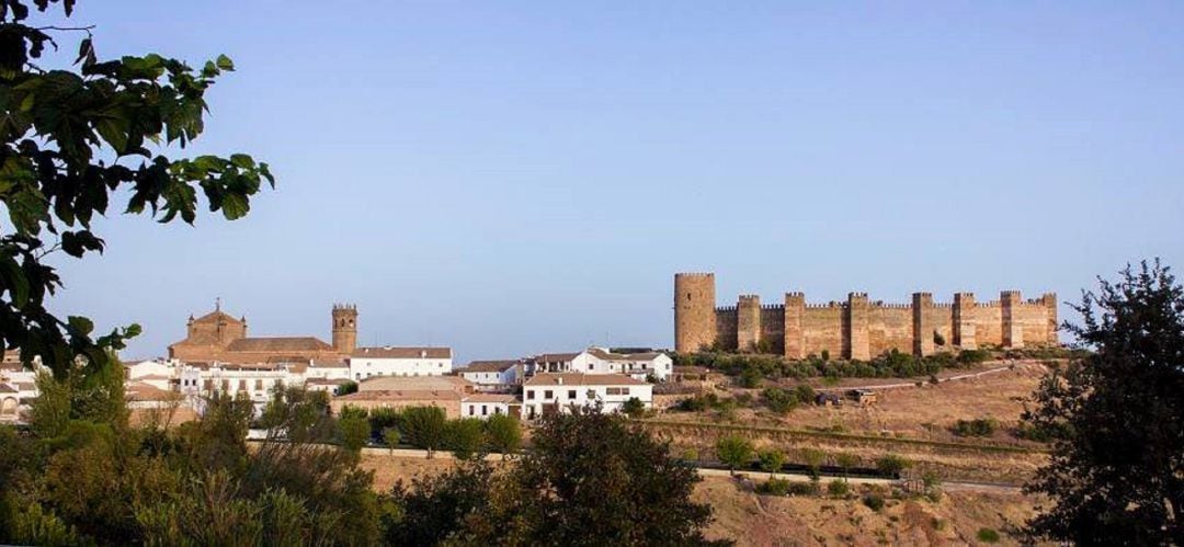 El Ayuntamiento de Baños de la encina cancela el Sweet Cotton Festival por la elevada tasa de contagios por Covid-19 del municipio.