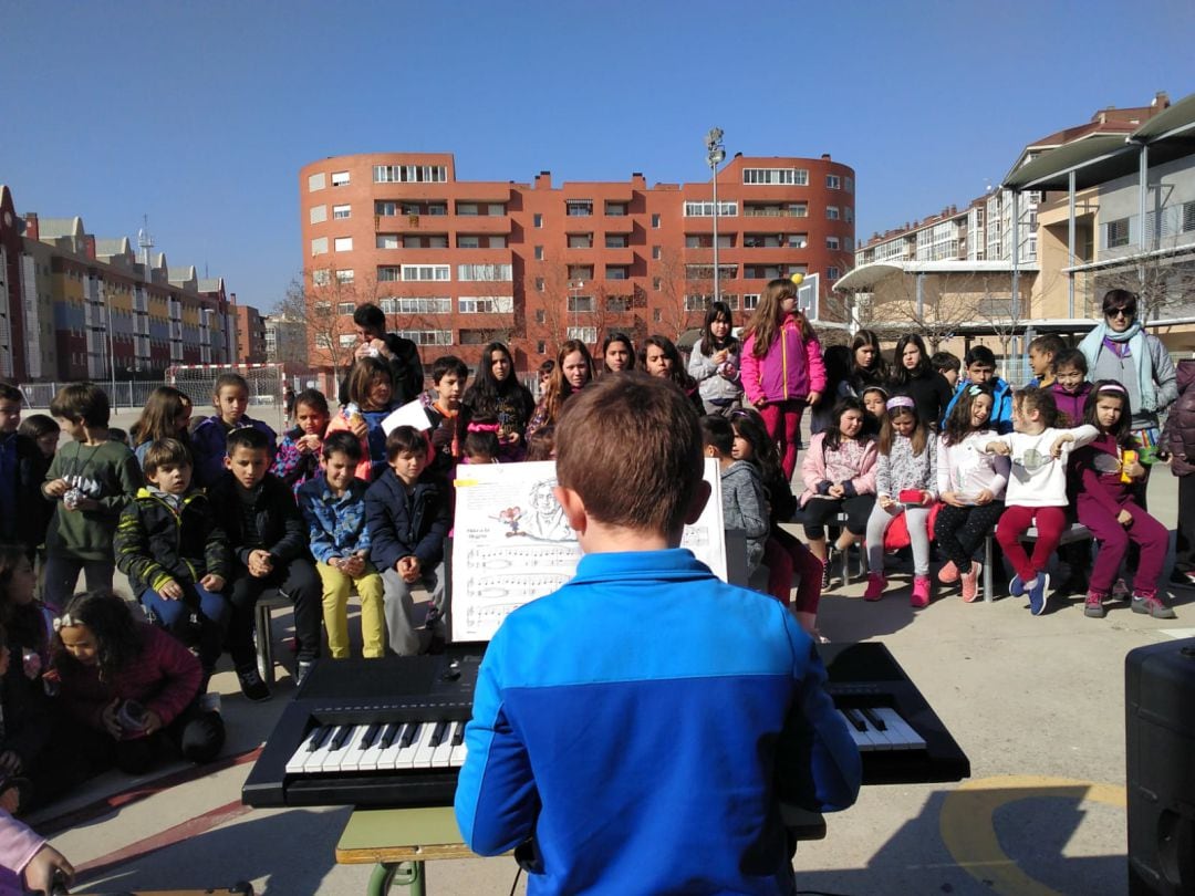 Un &quot;Recreo musical&quot; del CEIP Agustina de Aragón