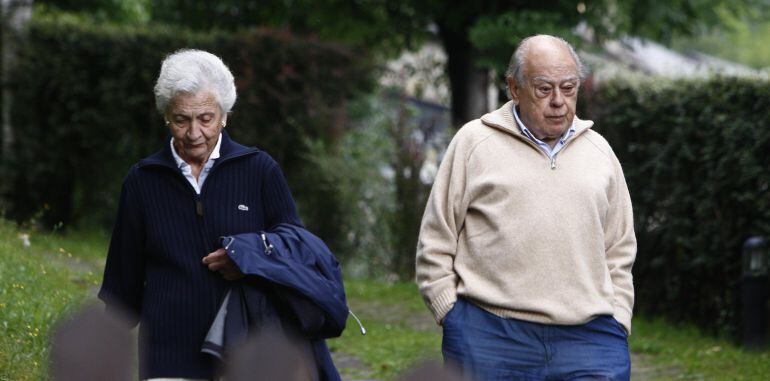 Jordi Pujol y su esposa Marta Ferrusola.