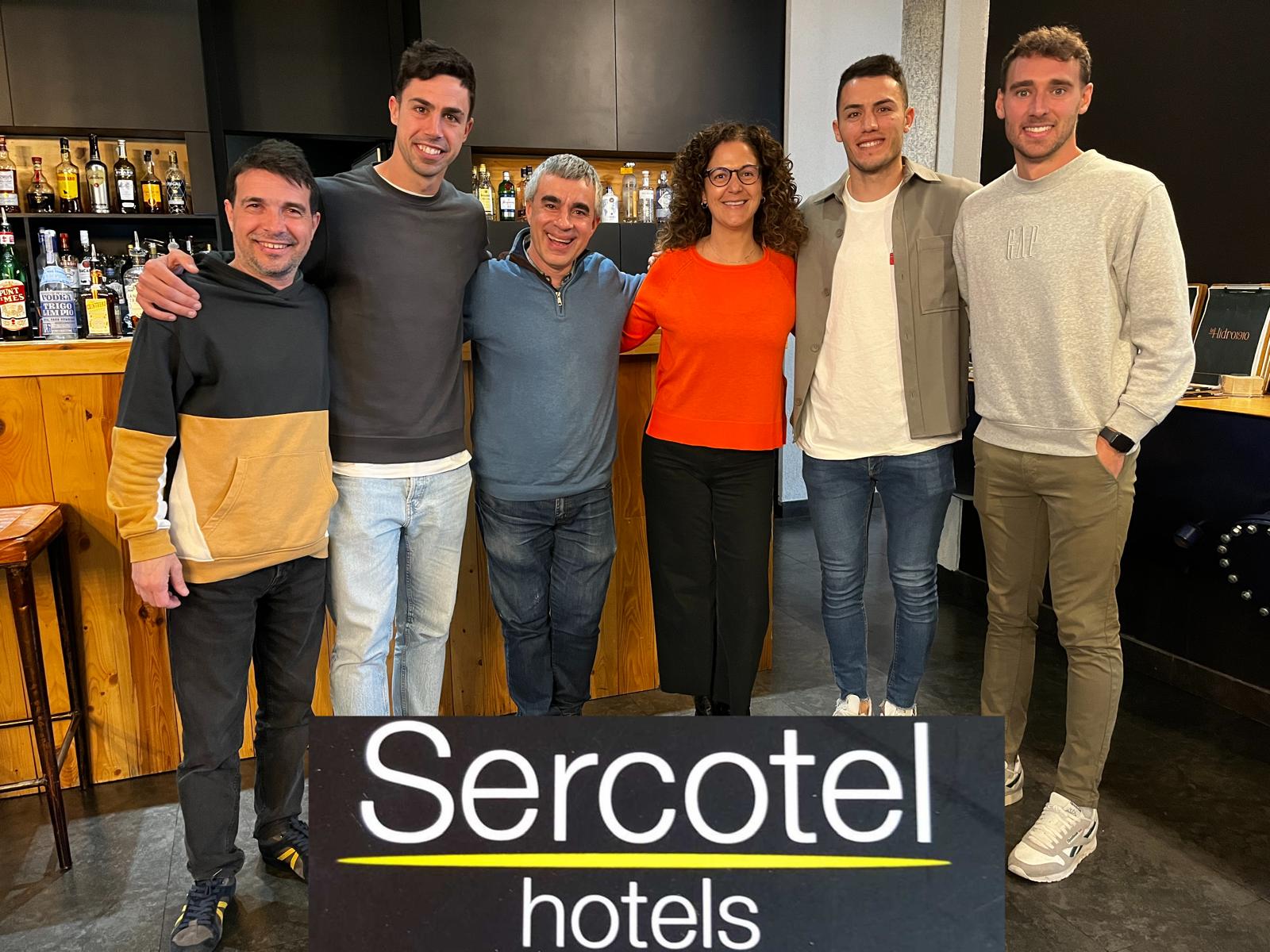 Los capitanes del Alcoyano, Juanan, Imanol y Primi, en el hotel Sercotel Ciutat d´Alcoi