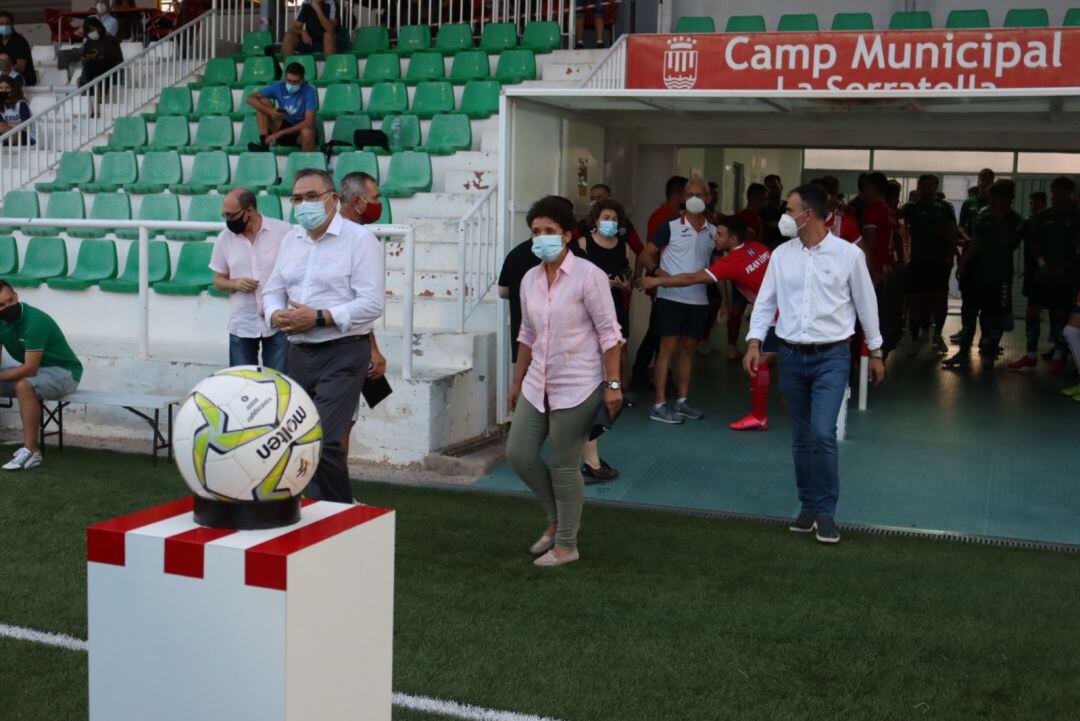 La alcaldesa de Onda, Carmima Ballester. 