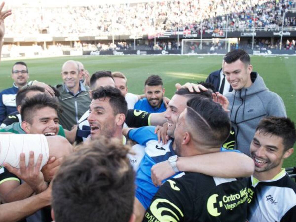 El Efesé se proclama campeón y se jugará el ascenso ante Rayo Majadahonda, Mallorca o Mirandés