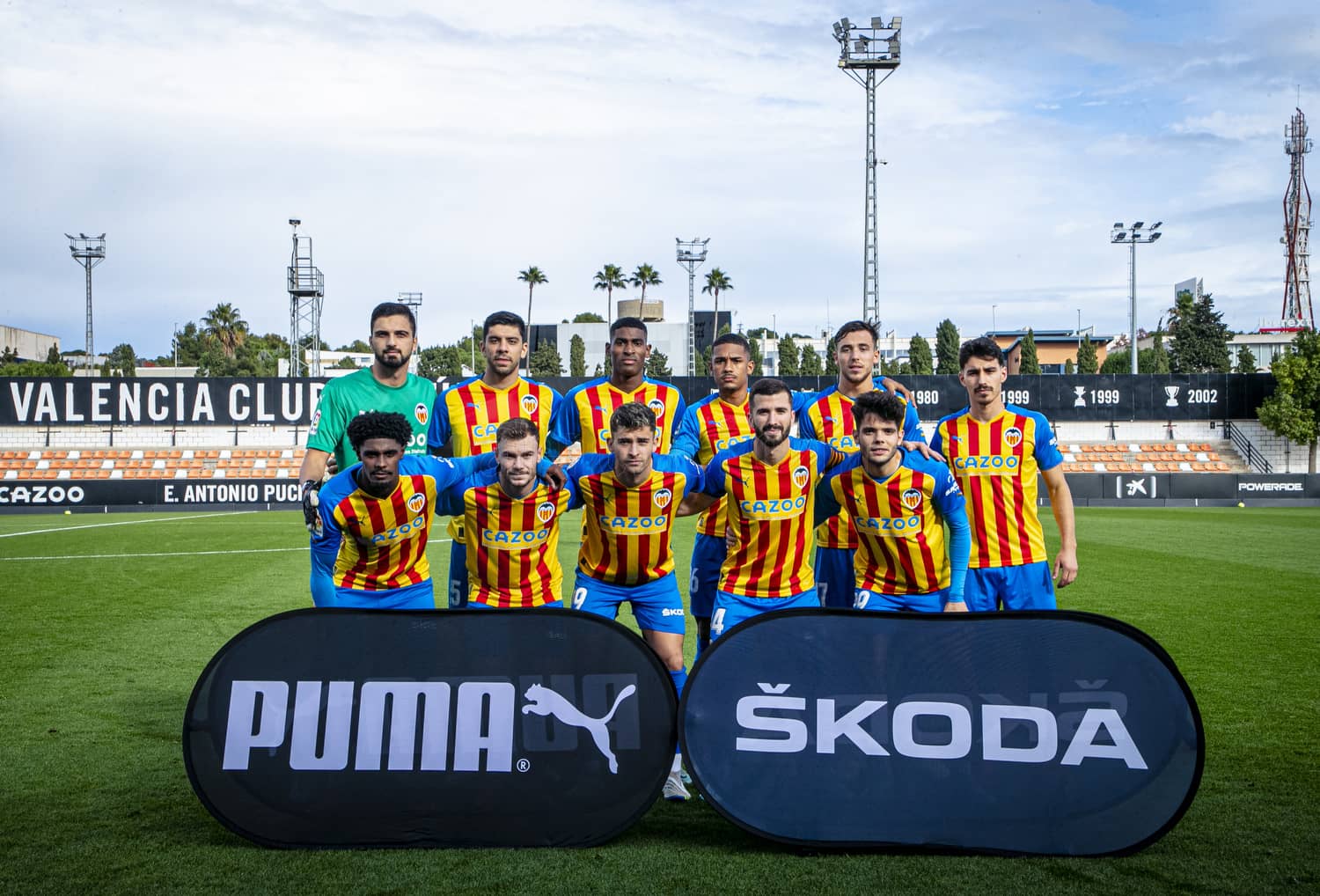 El Valencia, antes de jugar ante el Clermont.