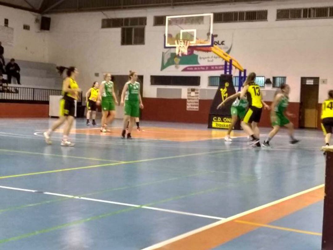 Triunfo importante para el C. B. Elda Fem.