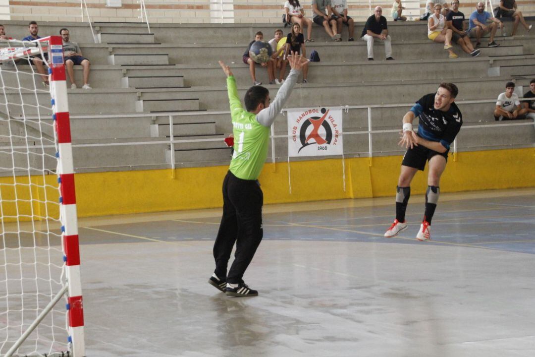 El Bm. Elda - C.E.E. tiene la obligación de ganar en Torrevieja