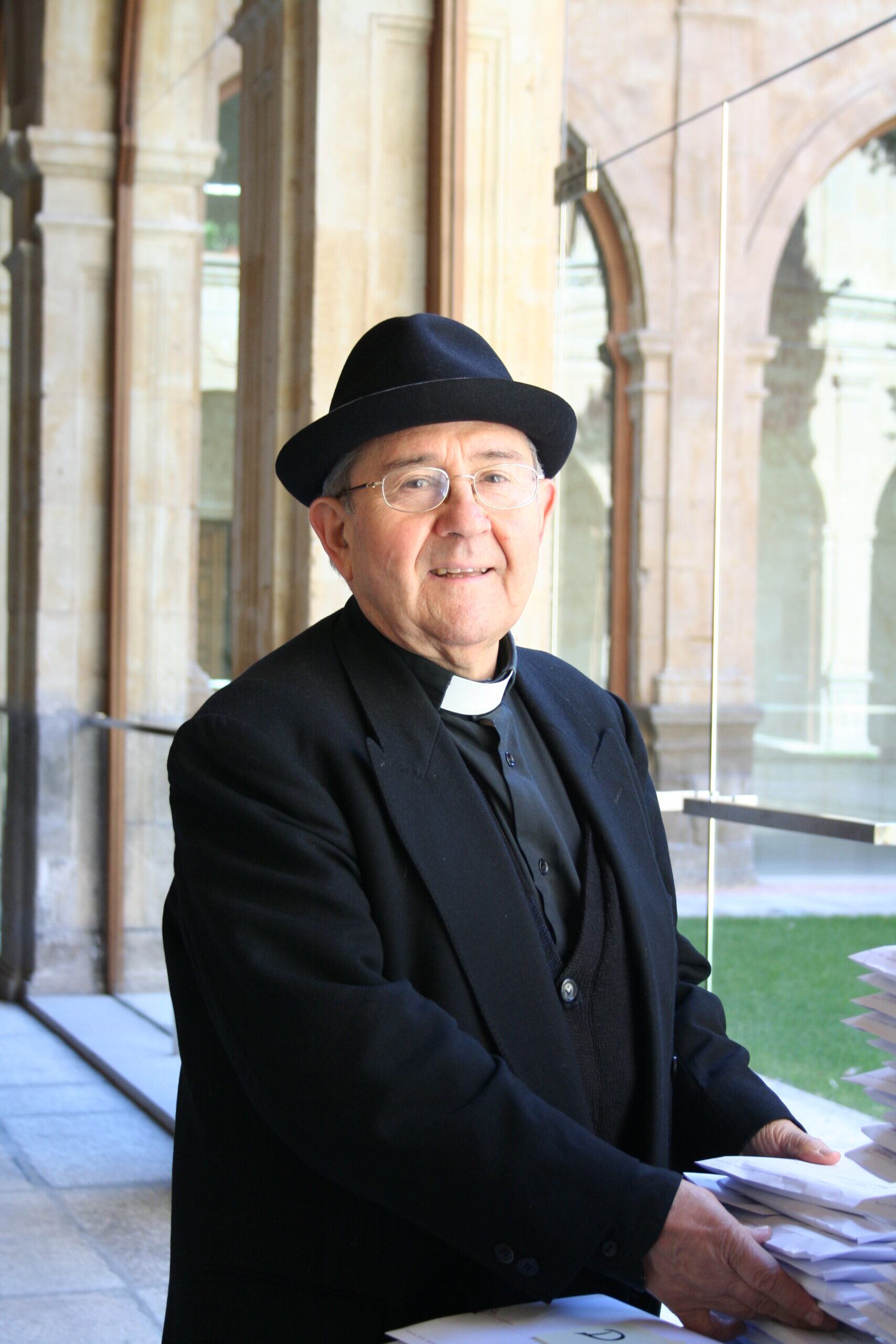 El sacerdote José Calvo, Notario emérito de la Diócesis de Salamanca, en una imagen de archivo