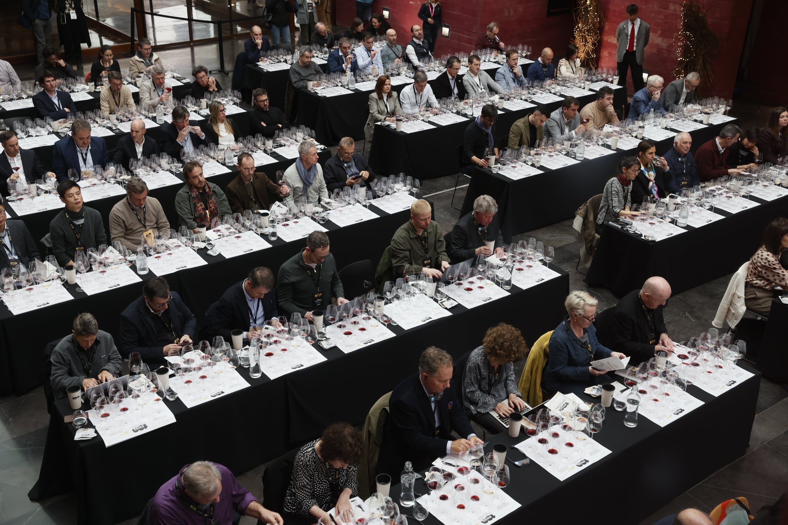 Los más influyentes expertos en vino participan en un encuentro internacional de Rioja