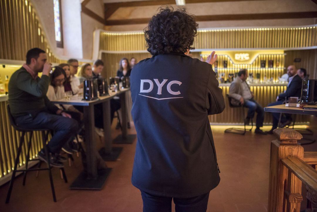 Visita guiada a las instalaciones de Whisky DYC