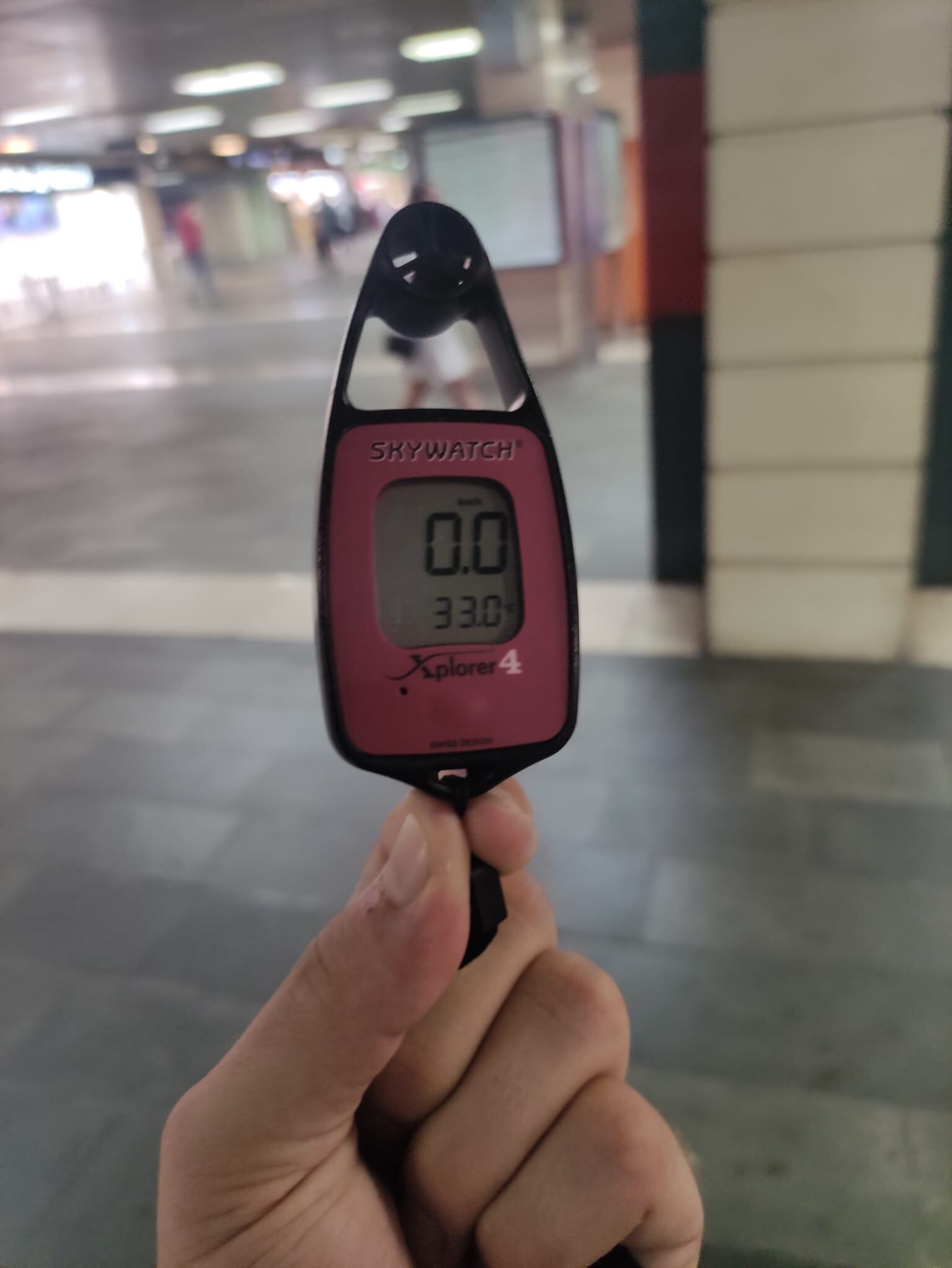 Temperatures de 33 graus als vestíbuls del transport públic