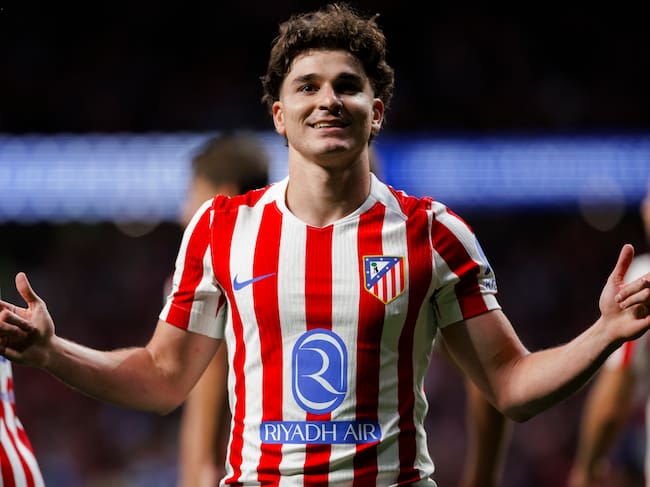 Julián Alvarez durante el partido frente al Arsenal