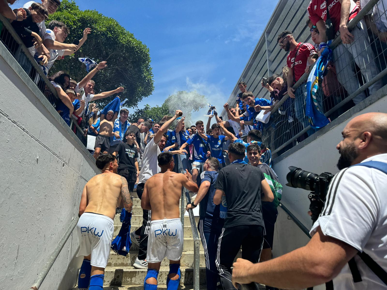 Jugadores del Xerez CD saliendo de Chapín