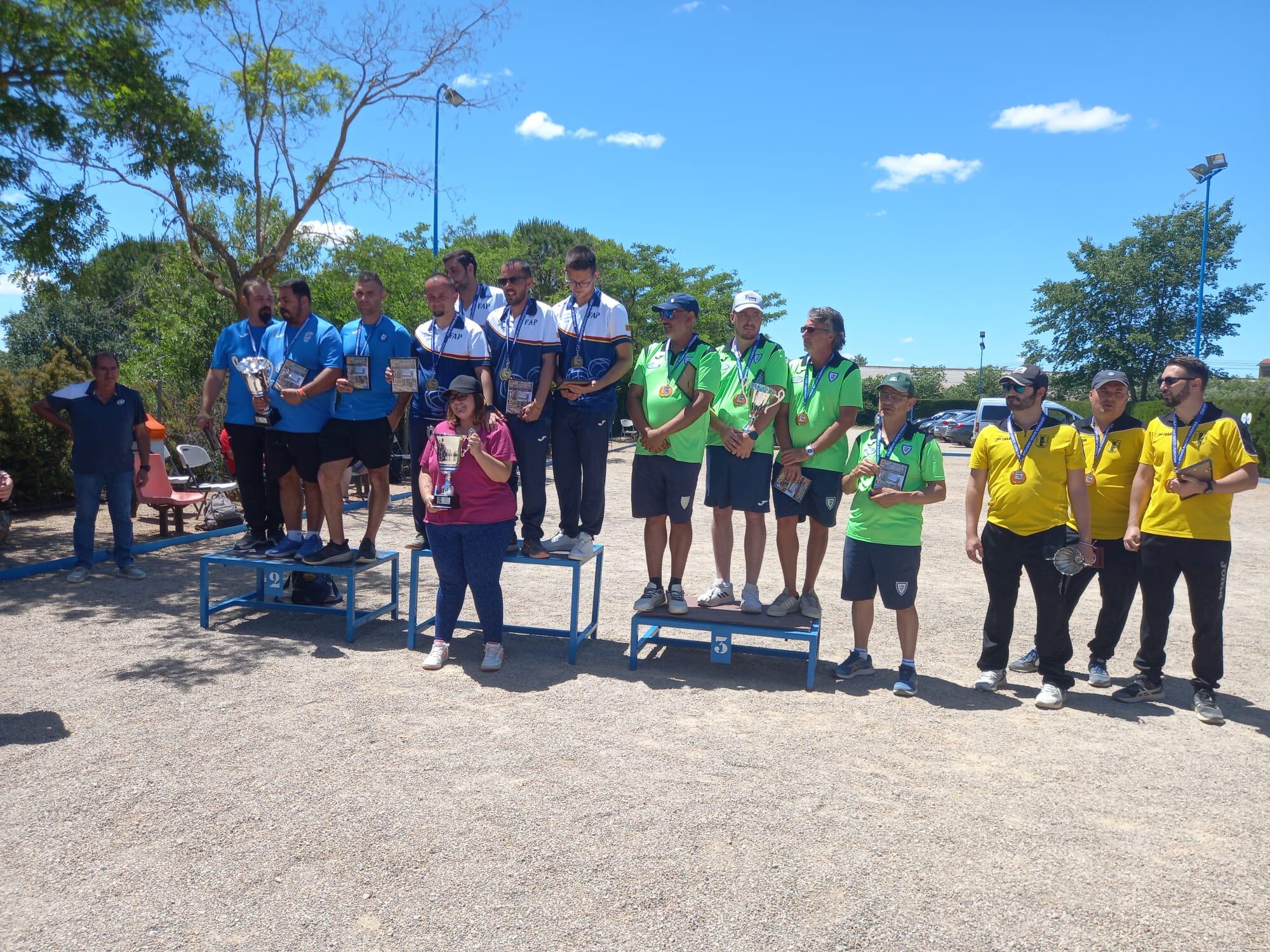 Podio del Campeonato Internacional de Petanca Ciudad de Huesca