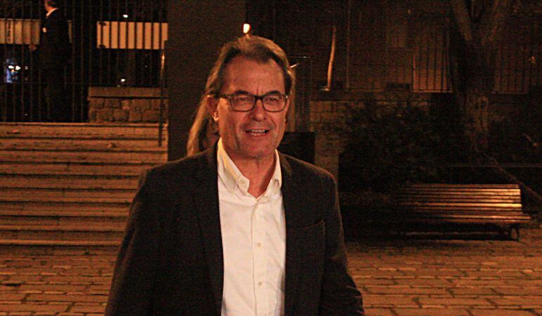 El president de la Generalitat en funcions, Artur Mas, arribant a la seu electoral de Democràcia i Llibertat el 20 de desembre del 2015