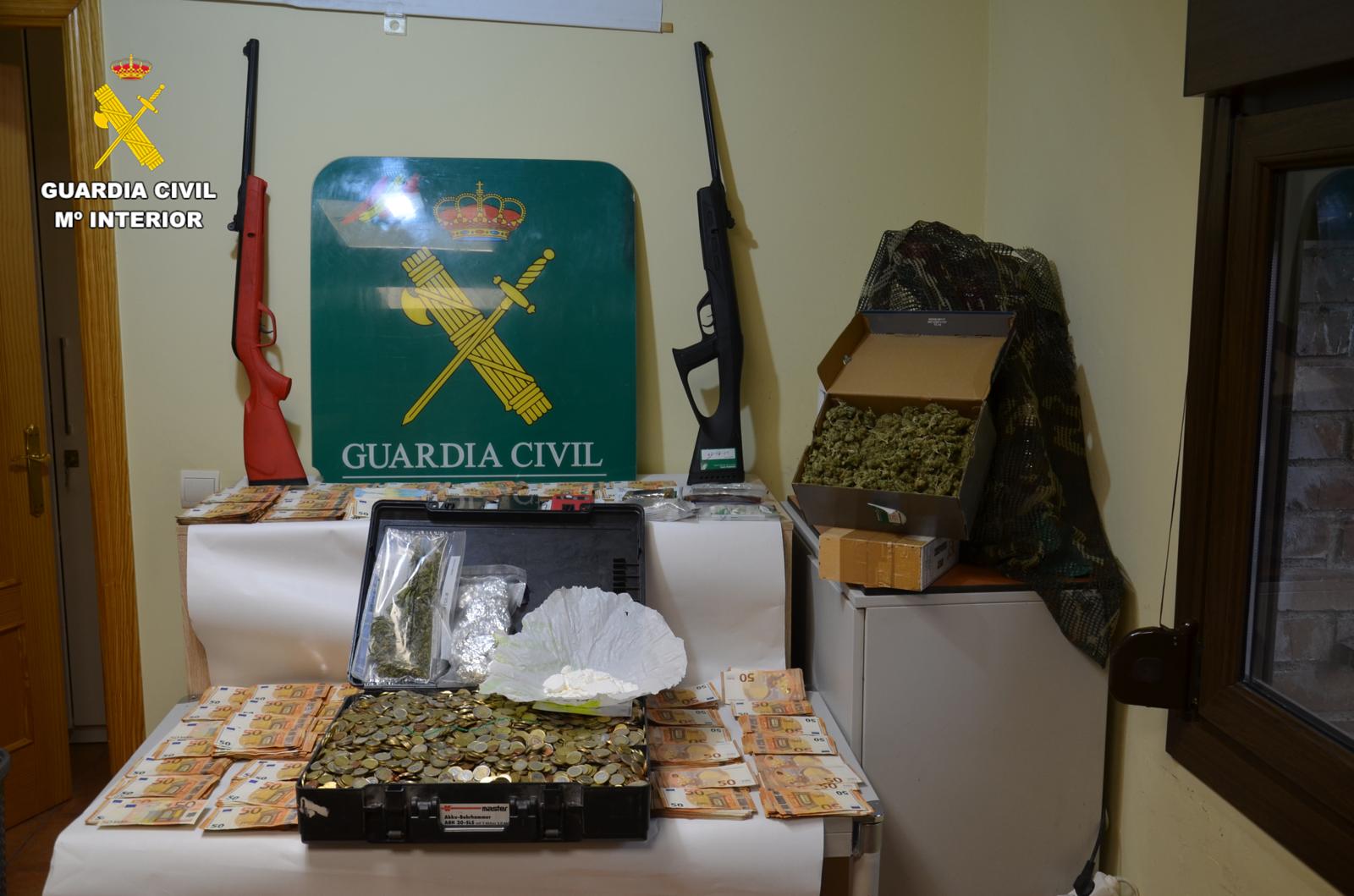 Dinero incautado en la operación contra el menudeo de droga en el Valle del Tietar