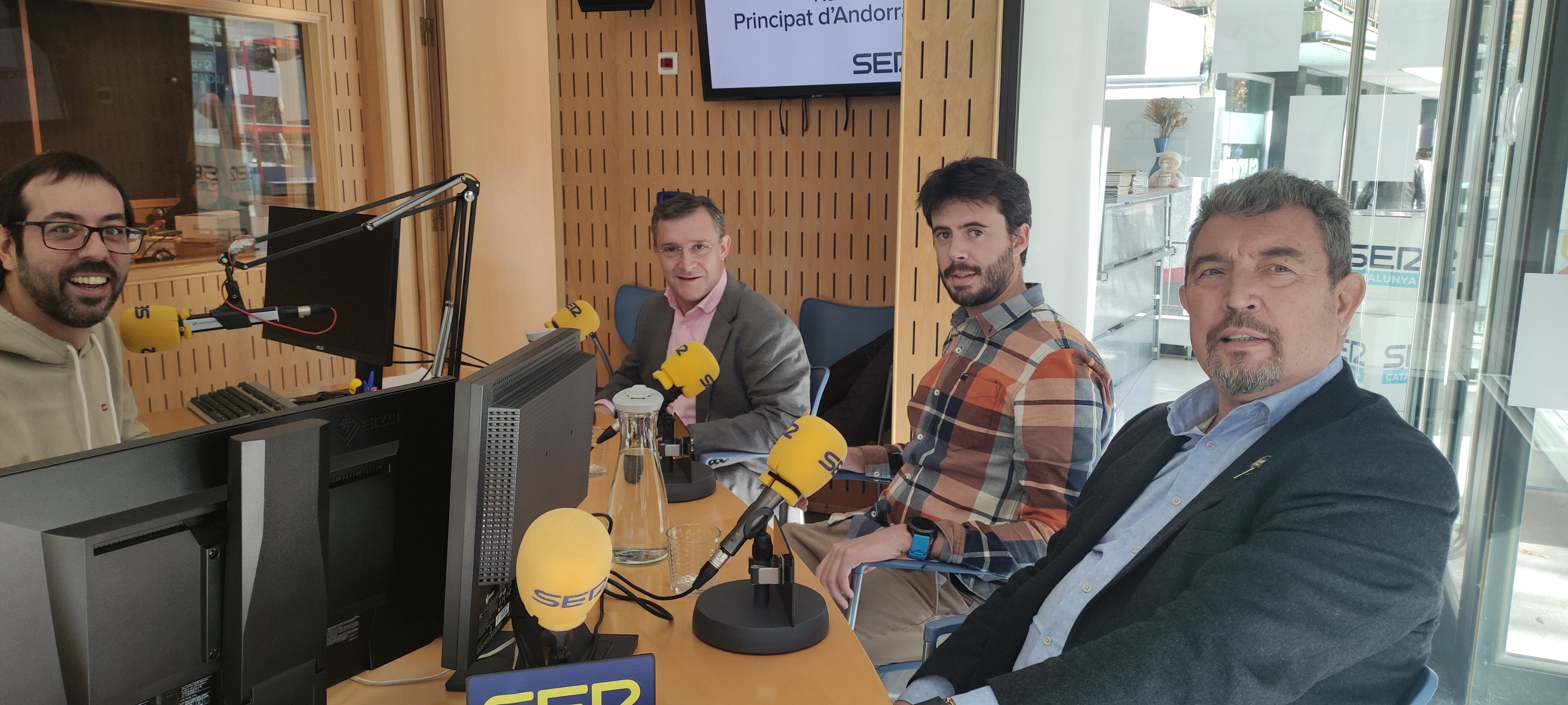 Els tres candidats a cònsol per Sant Julià de Lòria a l'Aquí Andorra