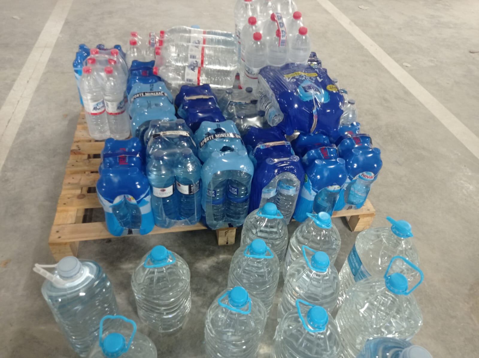 Donativos de botellas de agua