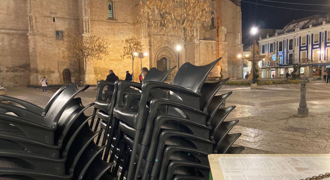 Imagen del cierre de la Hostelería en Valdepeñas, durante la tarde de este miércoles 
