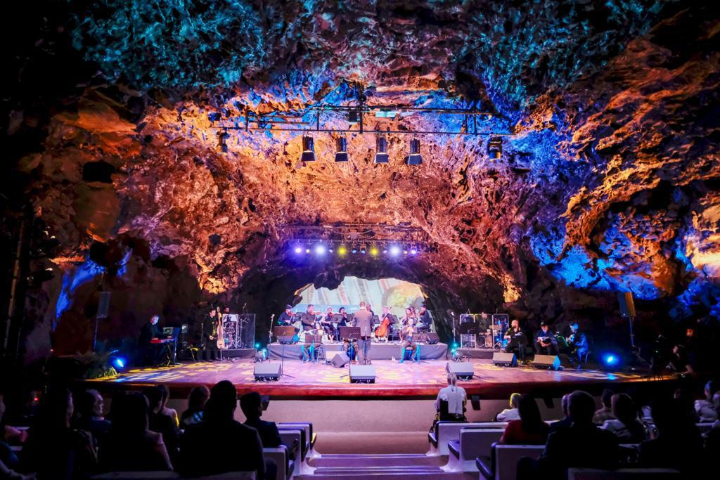 Una de las actuaciones en Jameos del Agua.