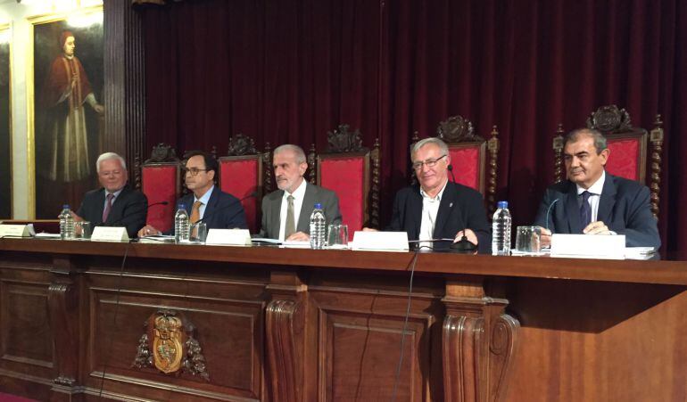 El alcalde ha participado, en el paraninfo de la Universitat de València, en la inauguración del 30 aniversario de CIRIEC, el centro internacional de investigación e información sobre la economia pública, social y cooperativa