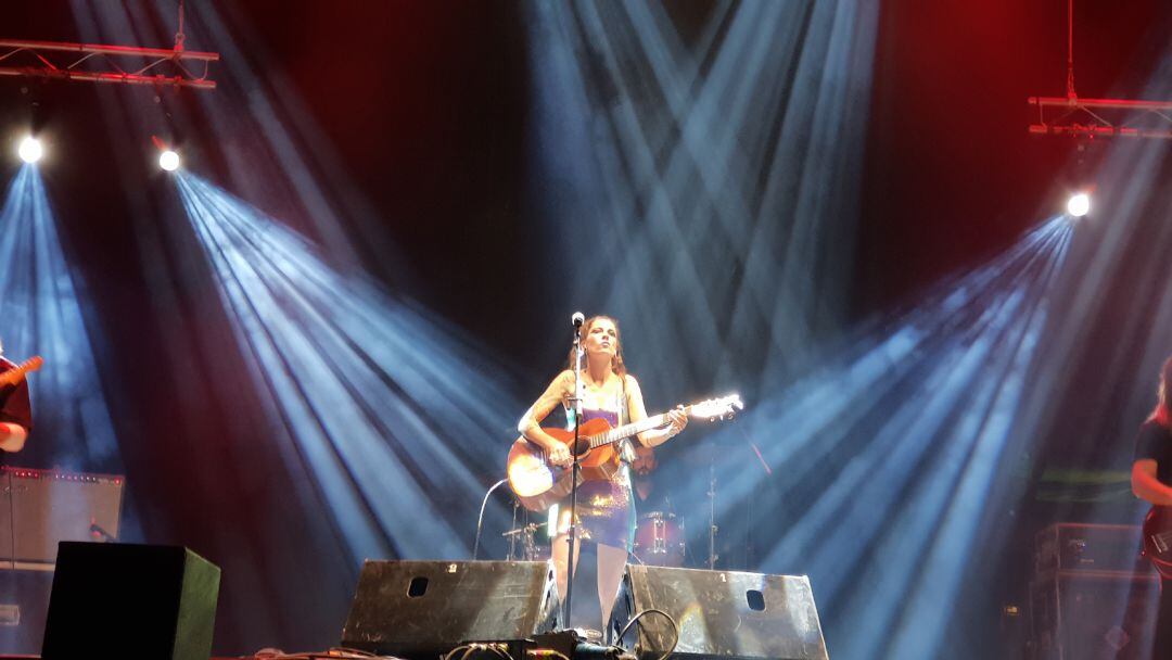 Actuación de Carmencita Calavera en el Zaidín Rock del 2018