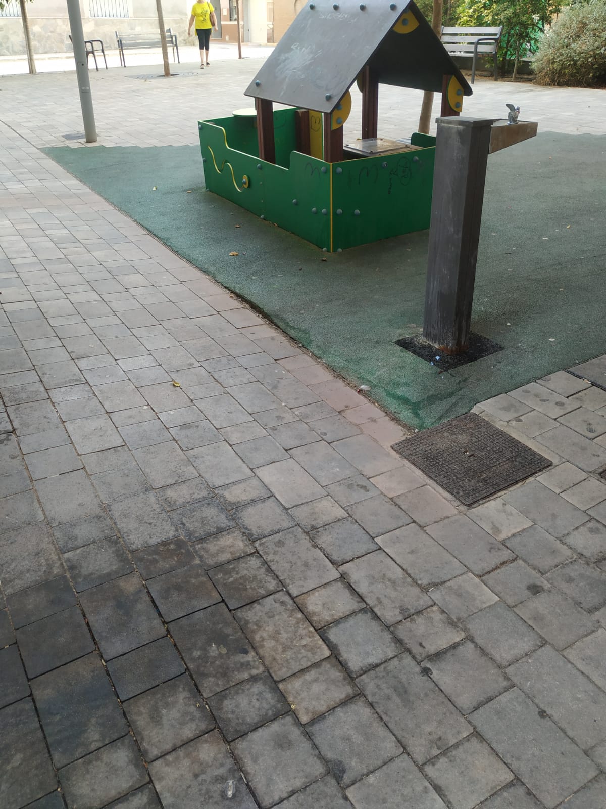 Zonas de contenedores y papeleras