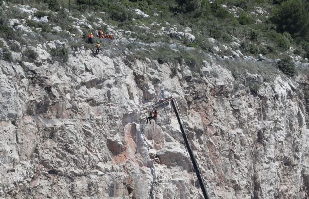 El desprendimiento de roca de un acantilado en el centro de entrenamiento provocó la muerte de un empleado