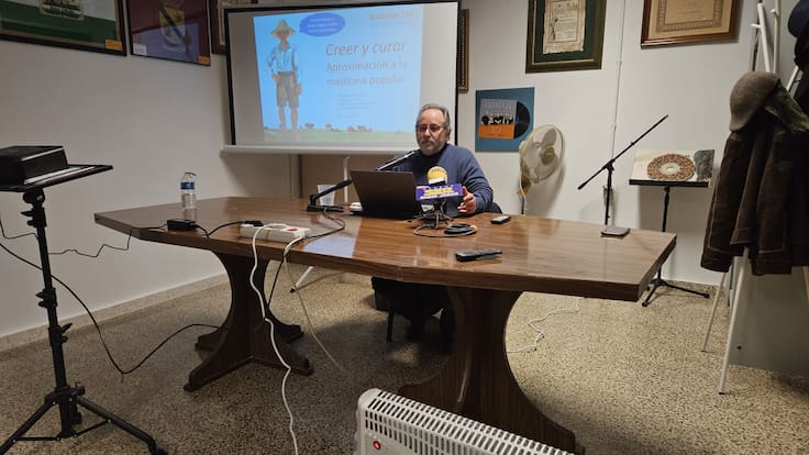 ‘Creer y Curar: aproximación a la medicina popular’, conferencia por el doctor Manuel Amezcua Martínez para reivindicar su papel, como patrimonio a conservar, a lo largo de la historia