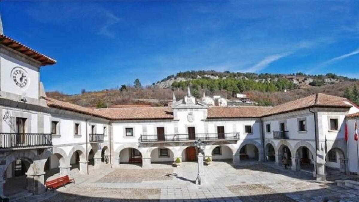 Un pueblo de León prohíbe la tristeza y rendirse