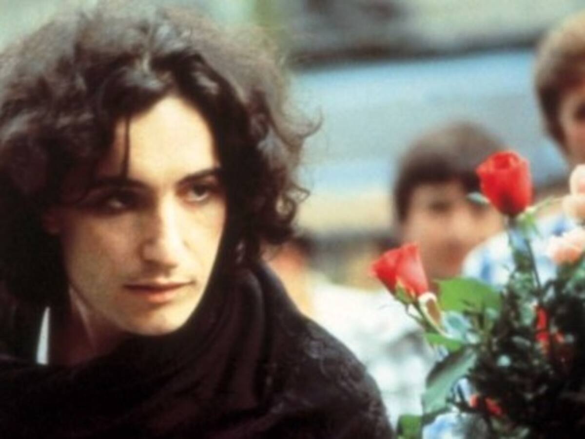 Este miércoles se inaugura la serie 'Viaje al fin de la tierra', del pintor Ocaña