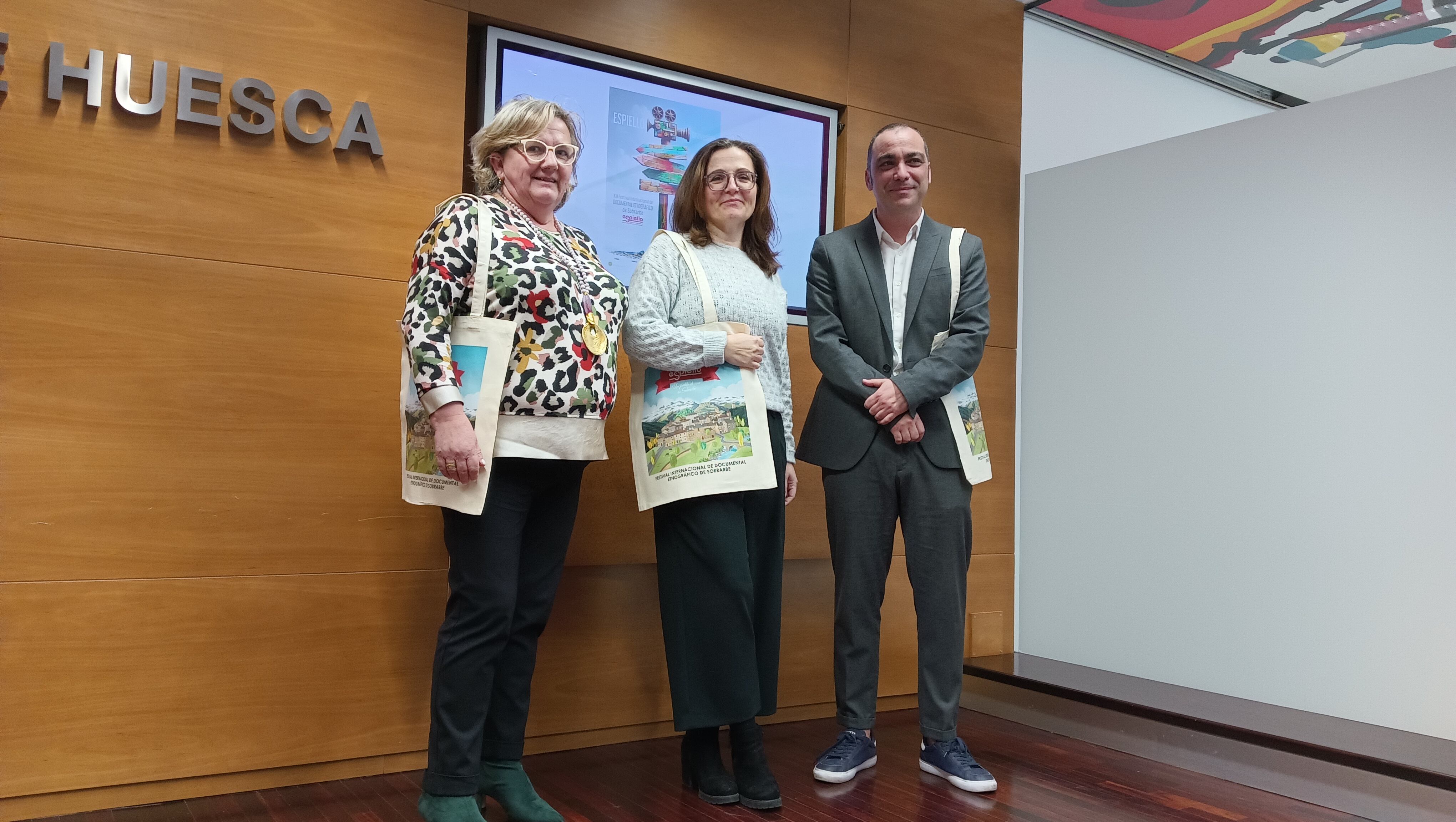 Carmen Muro, Patricia Español y Carlos Samperiz en la presentación de Espiello