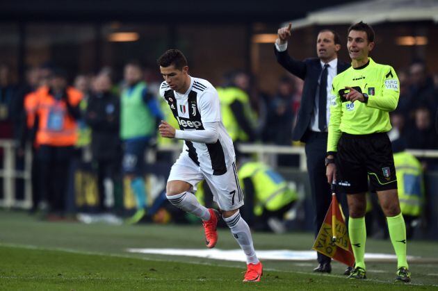 Cristiano sale desde el banquillo para evitar una derrota de su equipo en la visita al Atalanta.