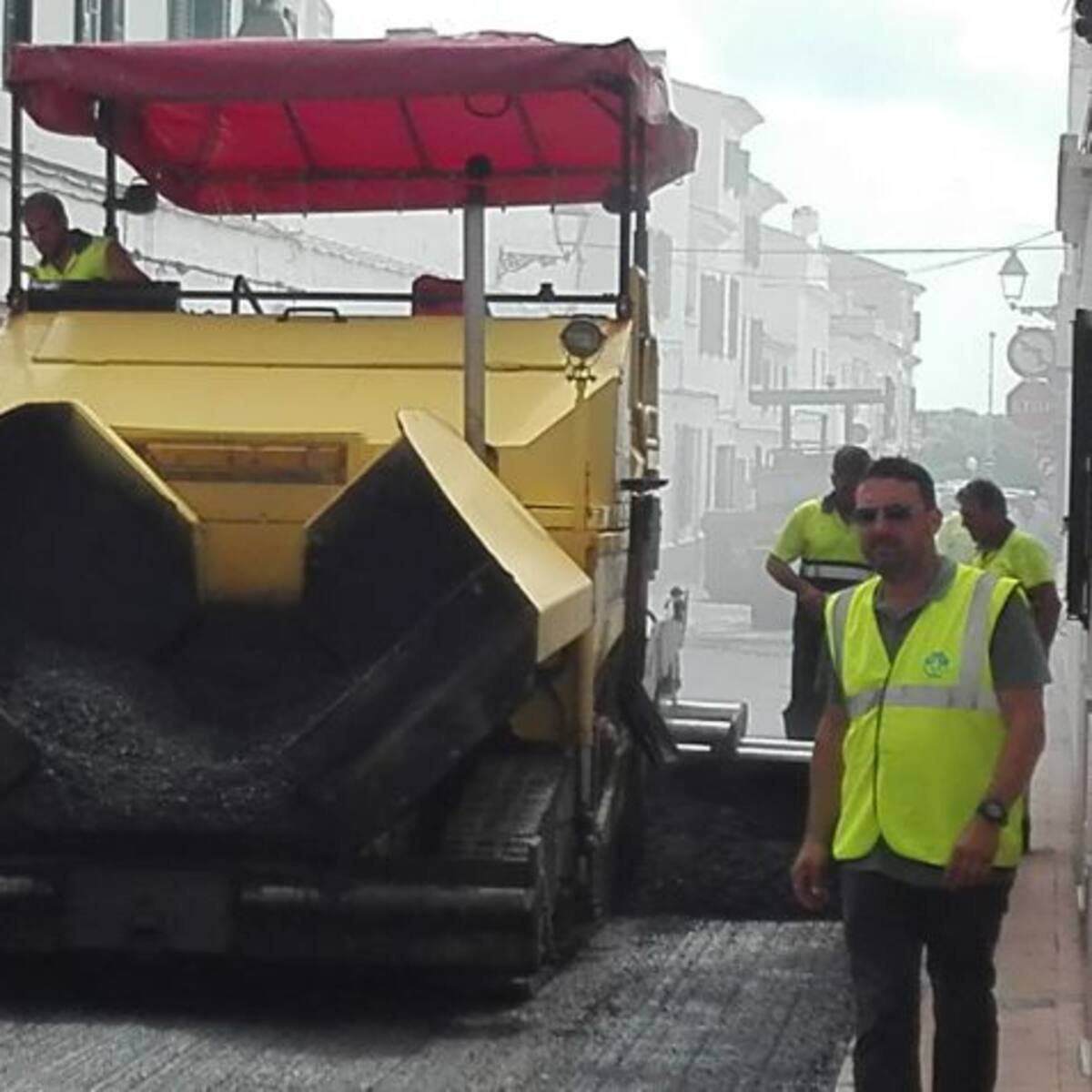 El Consell ya ha reparado el 70% de las calles afectadas por la instalación de fibra