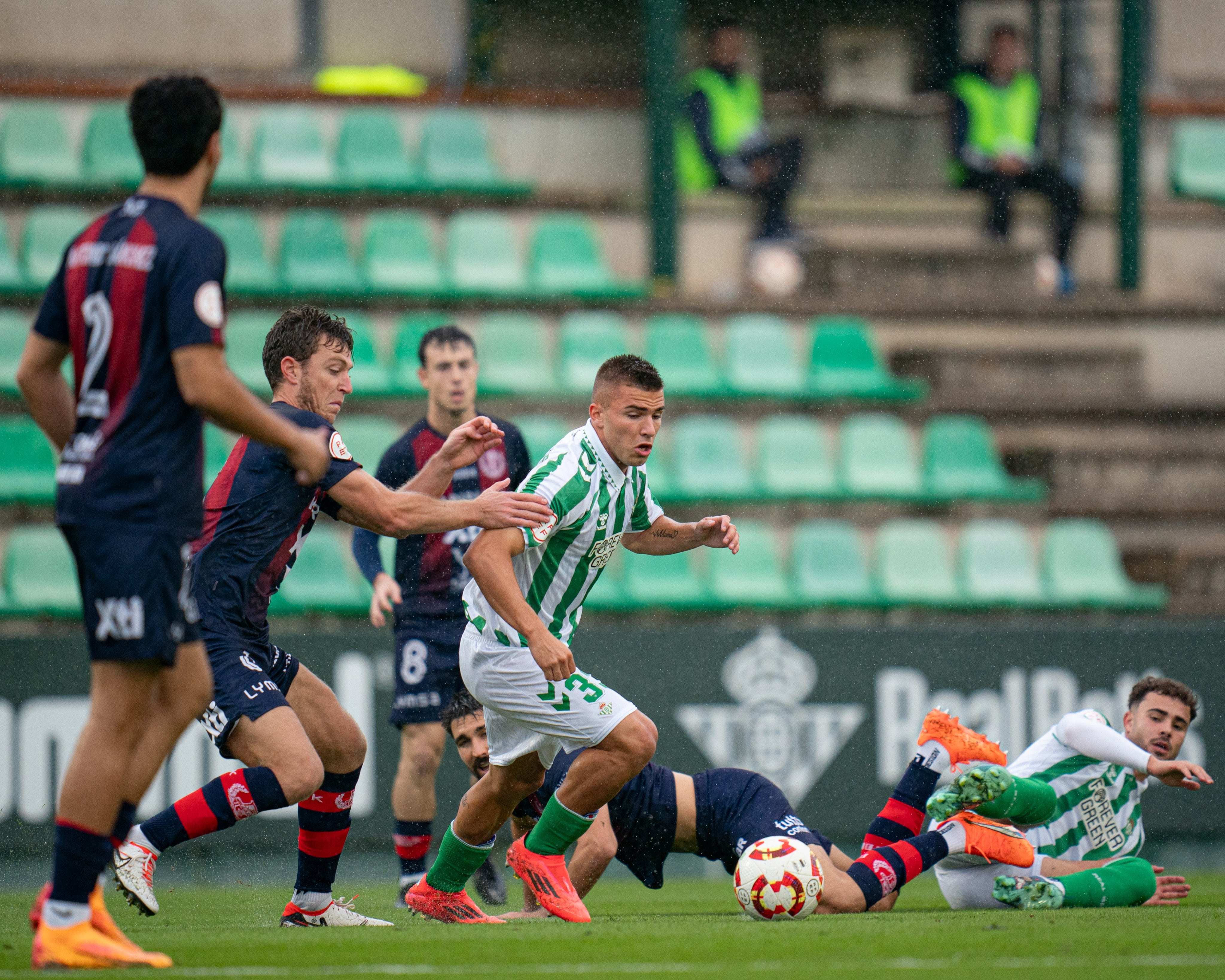 El Yeclano Deportivo cae ante el Betis deportivo