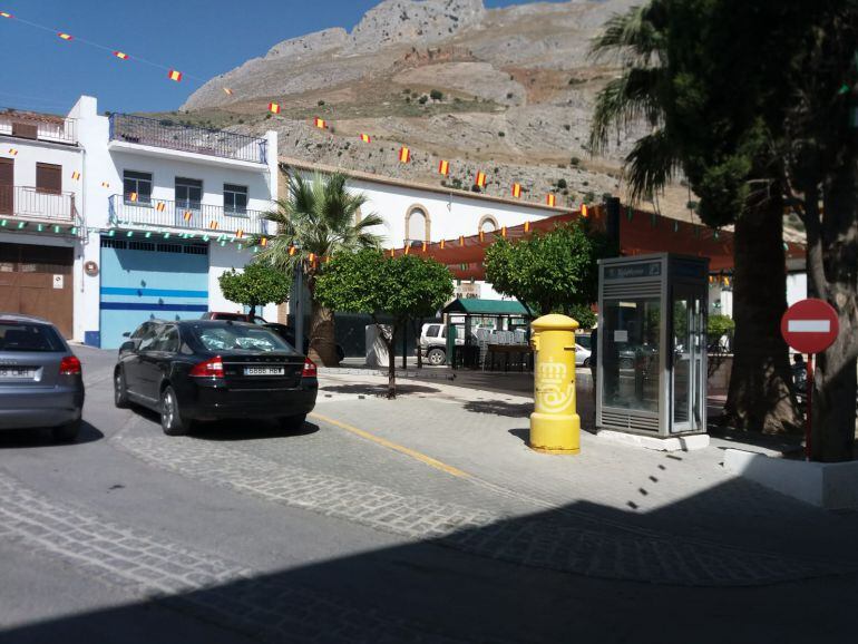 Plaza de la Constitución de Albánchez, donde se estan acometiendo los trabajos d e decoración y acondicionamiento