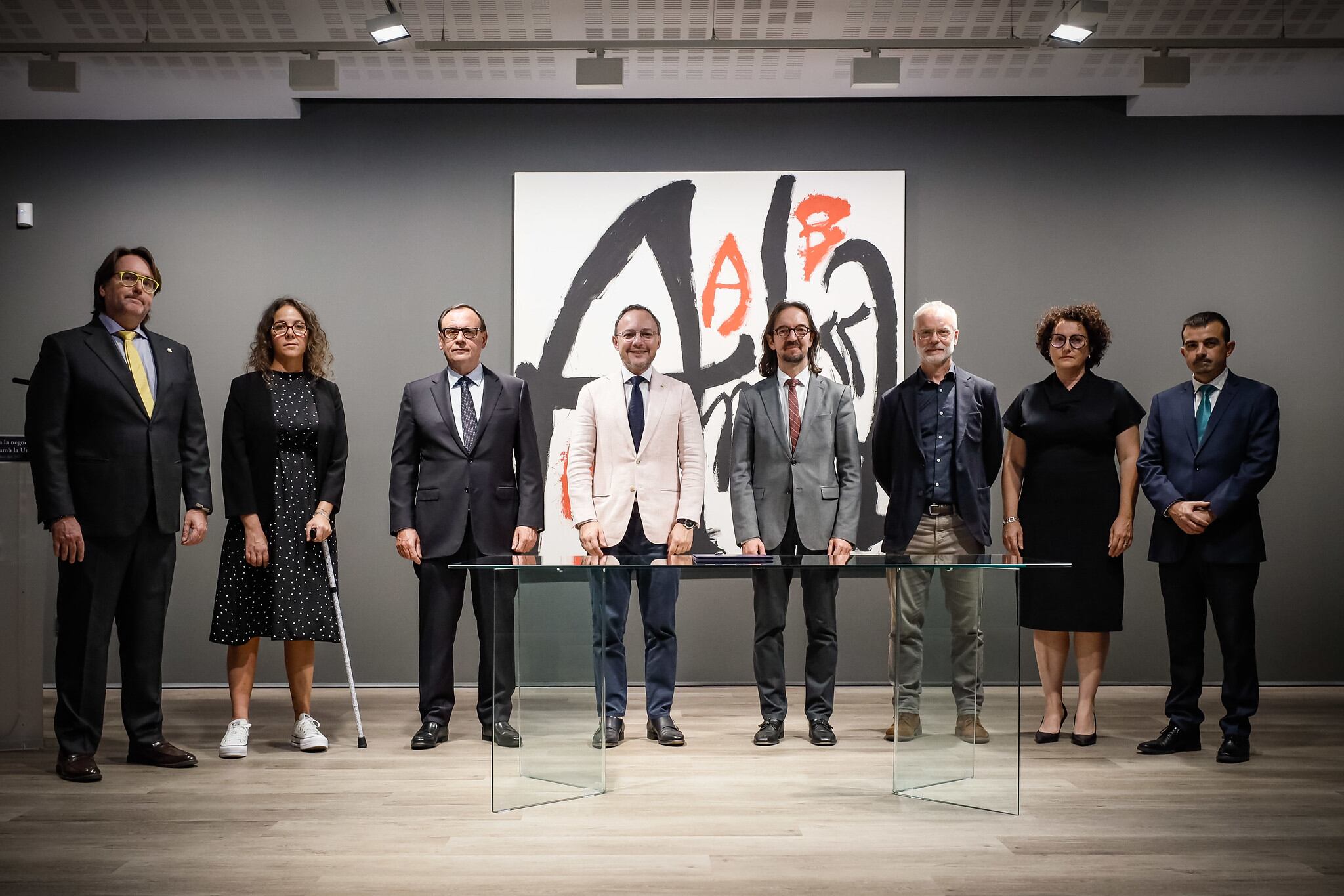 Un instant de la signatura del pacte d'estat per a l'Acord d'Associació amb la Unió Europea.